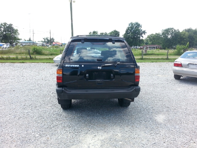 Nissan Pathfinder 1997 photo 3