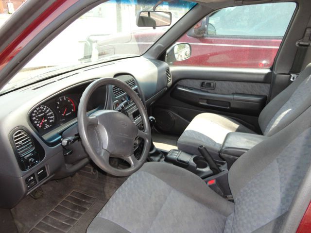 Nissan Pathfinder 1997 photo 2