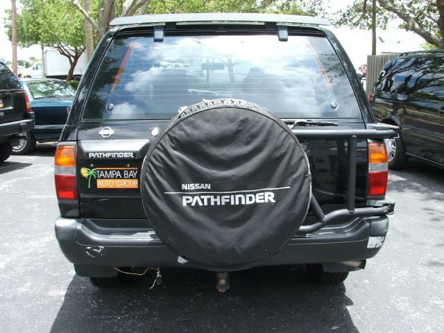 Nissan Pathfinder 1997 photo 10