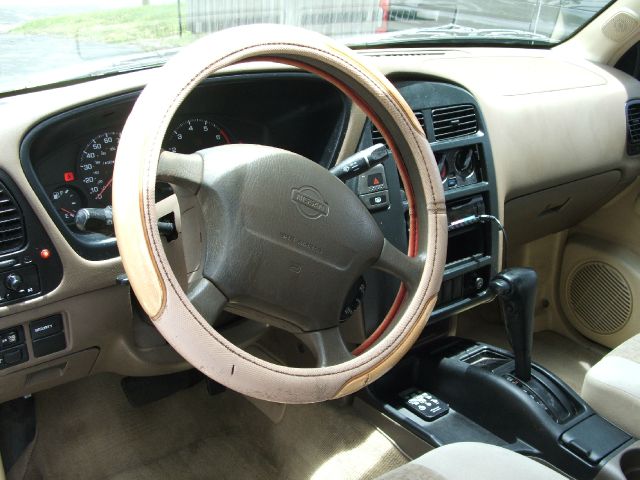 Nissan Pathfinder 1997 photo 9