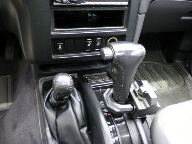 Nissan Pathfinder 1998 photo 3