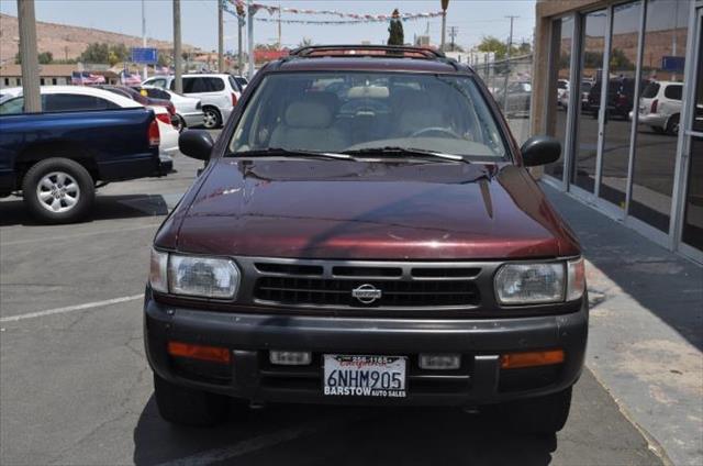 Nissan Pathfinder 1998 photo 3