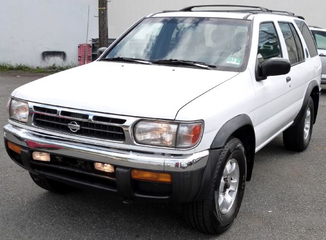 Nissan Pathfinder 1998 photo 4