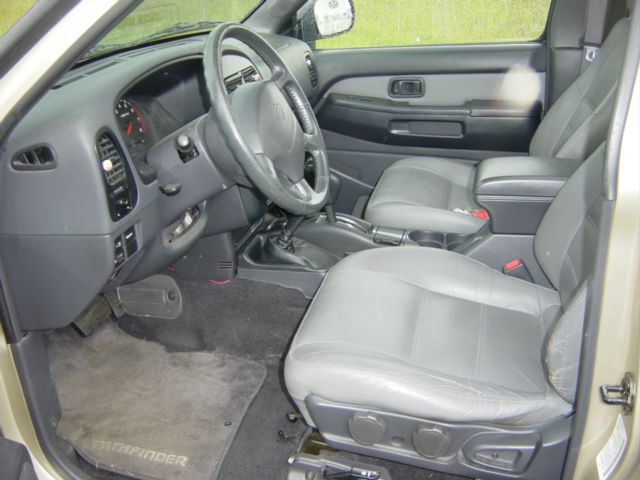 Nissan Pathfinder EX-L W/ DVD System SUV