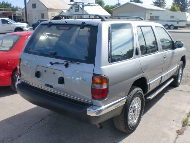 Nissan Pathfinder 1998 photo 4