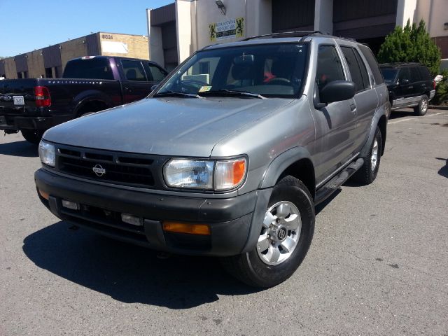 Nissan Pathfinder EX-L W/ DVD System SUV