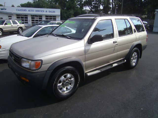 Nissan Pathfinder 1998 photo 2