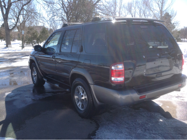 Nissan Pathfinder 1999 photo 4