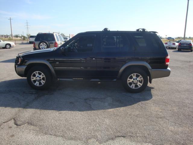 Nissan Pathfinder LT Extended Minivan 4D Sport Utility