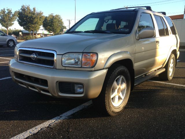 Nissan Pathfinder 1999 photo 3