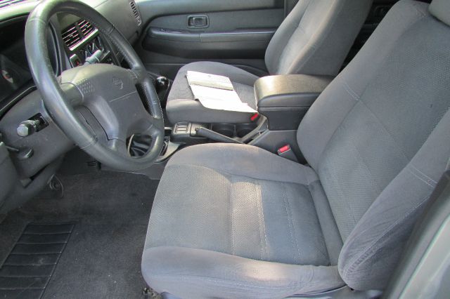 Nissan Pathfinder 1999 photo 2