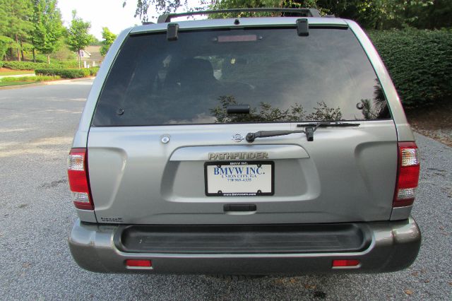 Nissan Pathfinder 1999 photo 3