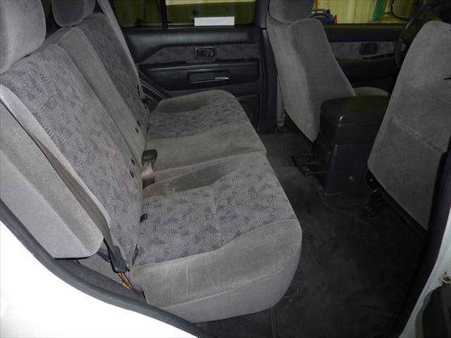 Nissan Pathfinder 2000 photo 5