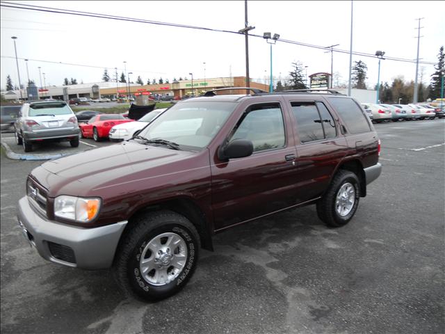 Nissan Pathfinder 2000 photo 2