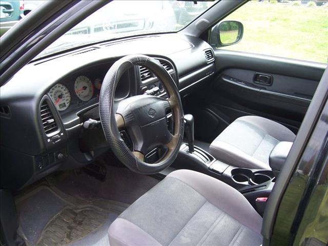 Nissan Pathfinder 2001 photo 1