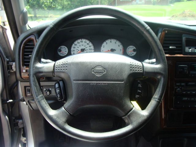 Nissan Pathfinder 2001 photo 20