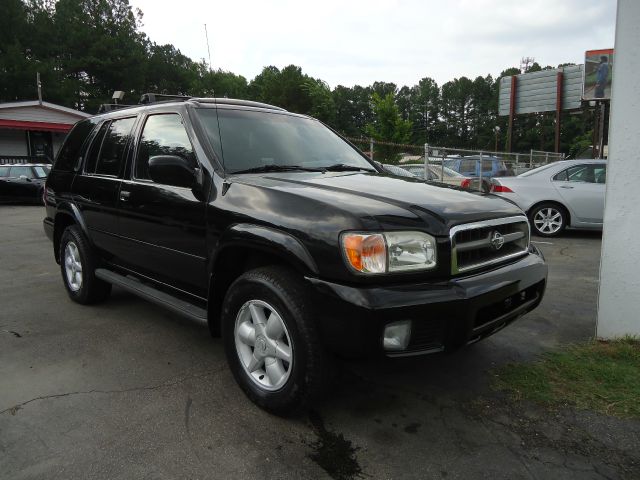 Nissan Pathfinder 2001 photo 2