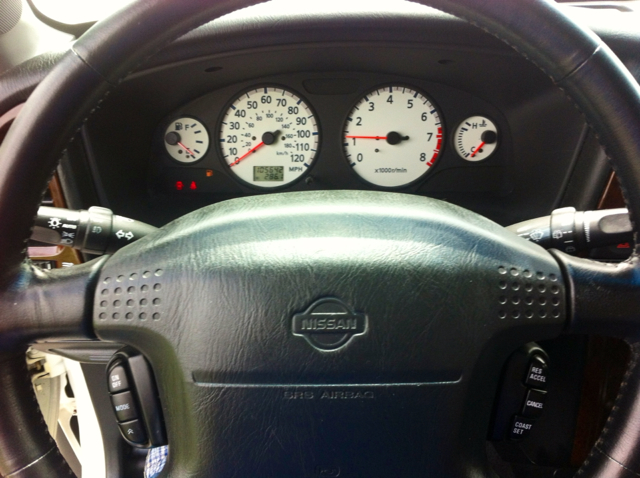 Nissan Pathfinder 2001 photo 1