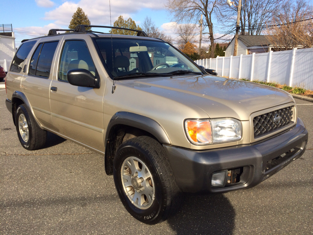 Nissan Pathfinder 2001 photo 1