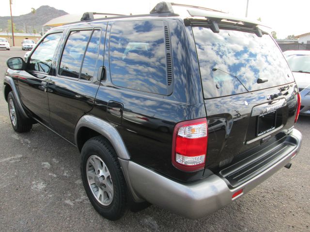 Nissan Pathfinder 2001 photo 3
