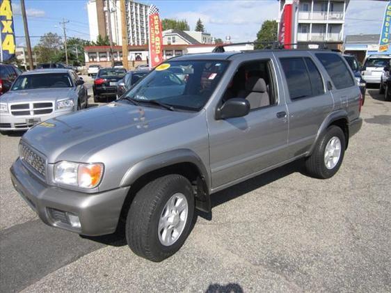 Nissan Pathfinder EX-L W/ DVD System SUV