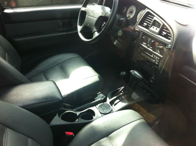 Nissan Pathfinder 2001 photo 3