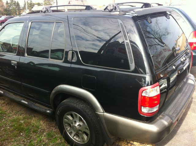 Nissan Pathfinder 2001 photo 4
