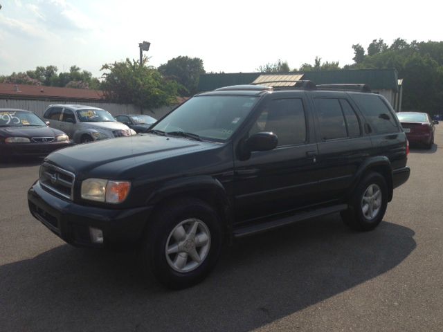 Nissan Pathfinder 2001 photo 4