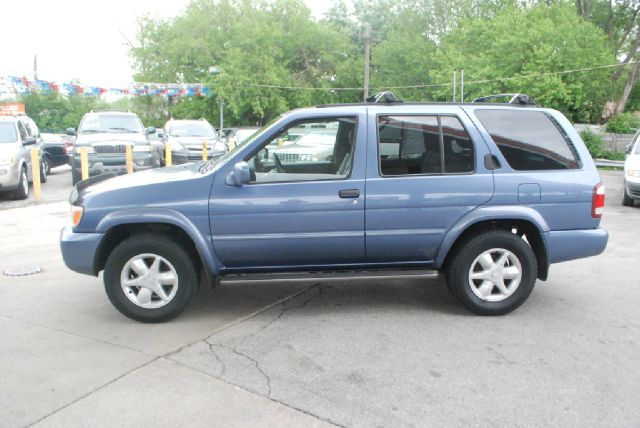 Nissan Pathfinder 2001 photo 10