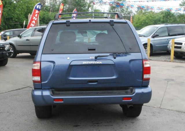 Nissan Pathfinder 2001 photo 14