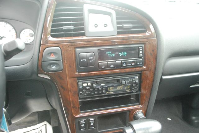 Nissan Pathfinder 2001 photo 4
