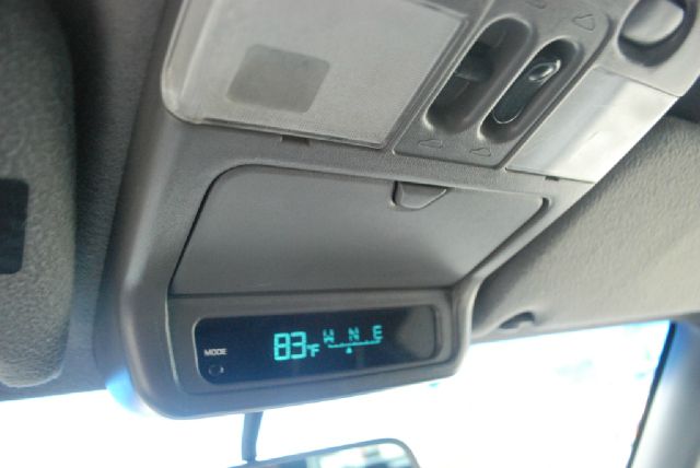 Nissan Pathfinder 2001 photo 5