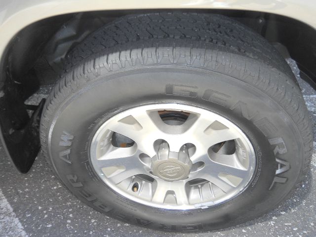 Nissan Pathfinder 2001 photo 4