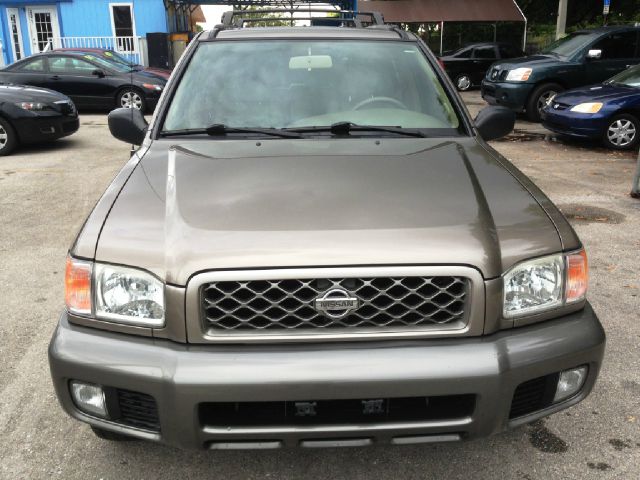 Nissan Pathfinder 2001 photo 3