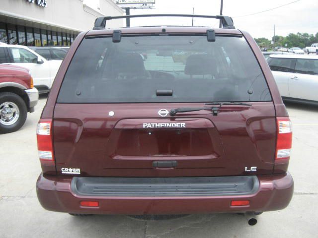 Nissan Pathfinder 2002 photo 13