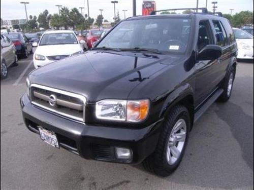 Nissan Pathfinder 2002 photo 2