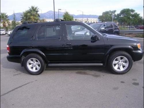 Nissan Pathfinder 2002 photo 3