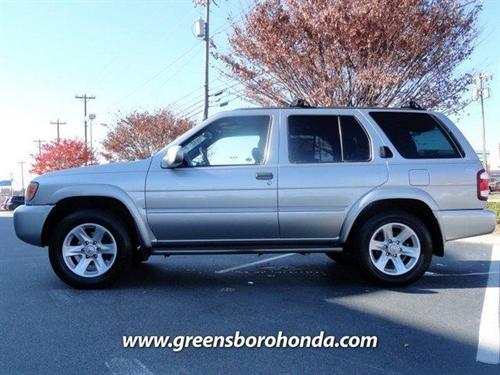 Nissan Pathfinder 2002 photo 1