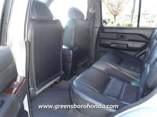 Nissan Pathfinder 2002 photo 2