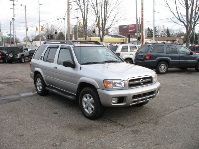 Nissan Pathfinder 2002 photo 4