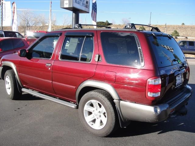 Nissan Pathfinder 2002 photo 4