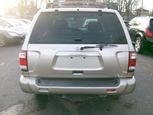 Nissan Pathfinder 2002 photo 1