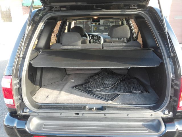 Nissan Pathfinder 2002 photo 2