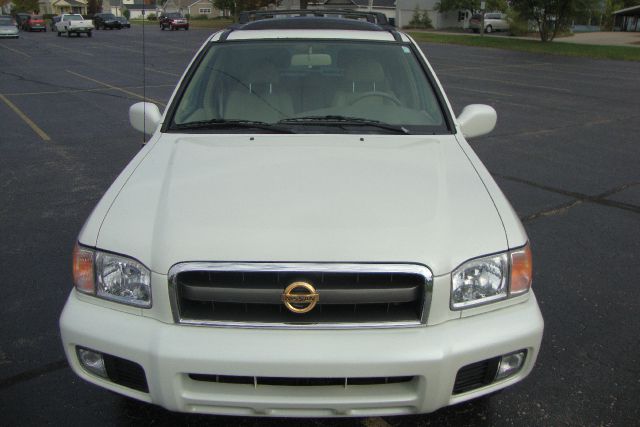 Nissan Pathfinder 2002 photo 3