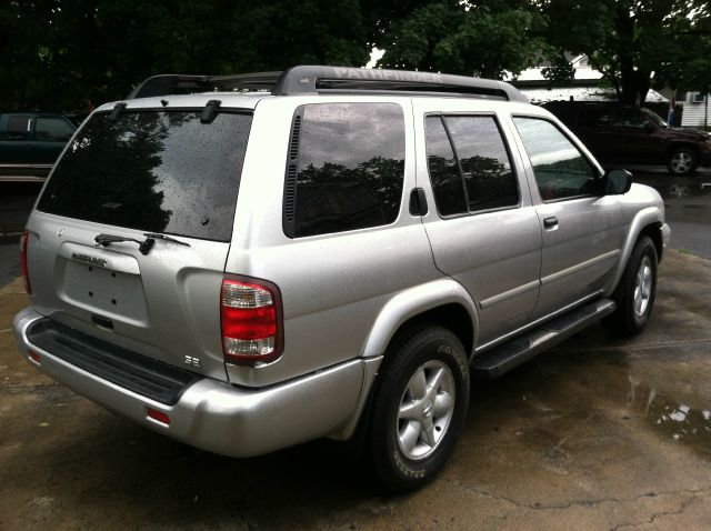Nissan Pathfinder EX-L W/ DVD System SUV