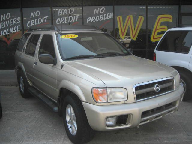 Nissan Pathfinder 2002 photo 4