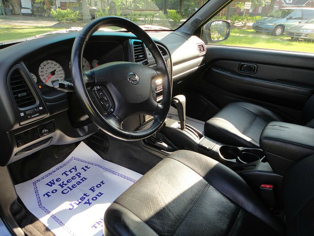 Nissan Pathfinder EX-L W/ DVD System SUV