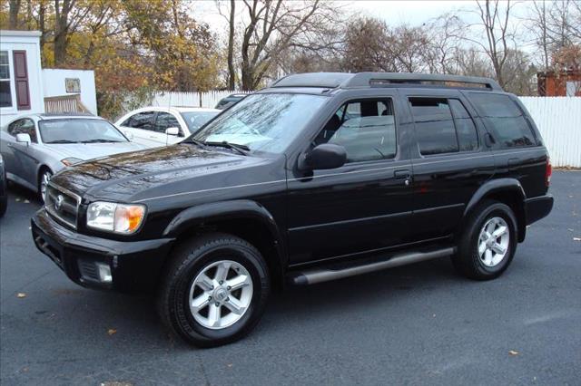 Nissan Pathfinder 2003 photo 1