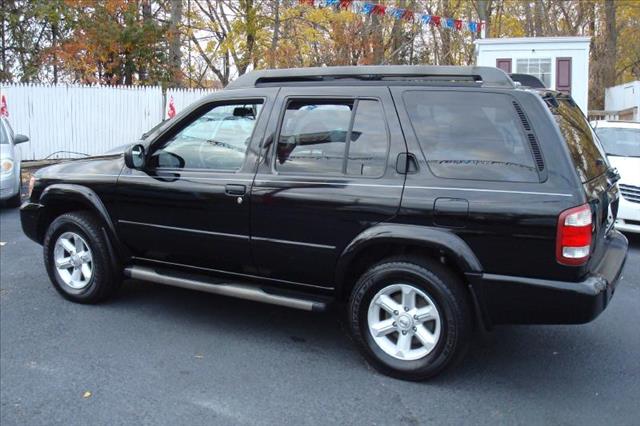 Nissan Pathfinder 2003 photo 2