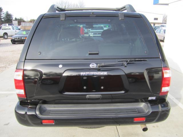 Nissan Pathfinder 2003 photo 3